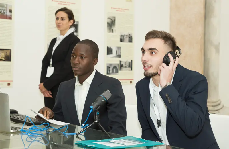 Interpretariato di trattativa a Pisa per meeting B2B